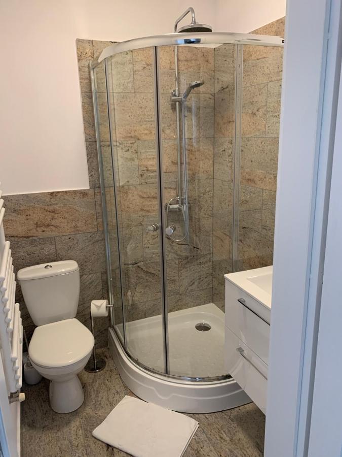 Apartament Walczaka 25 Miejsce Parkingowe ゴジュフ・ヴィエルコポルスキ エクステリア 写真